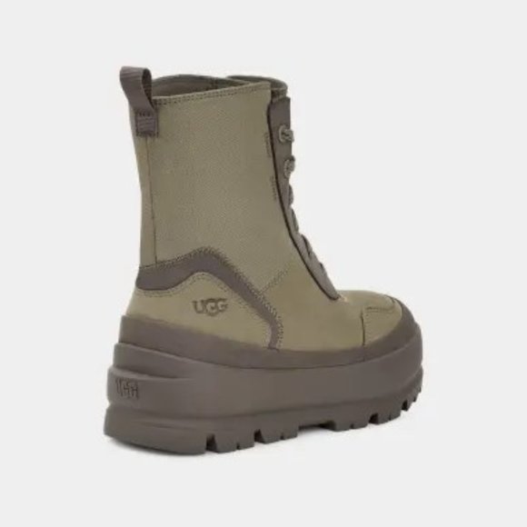 The UGG Lug Boot BRAND NEW! - Picture 2 of 6